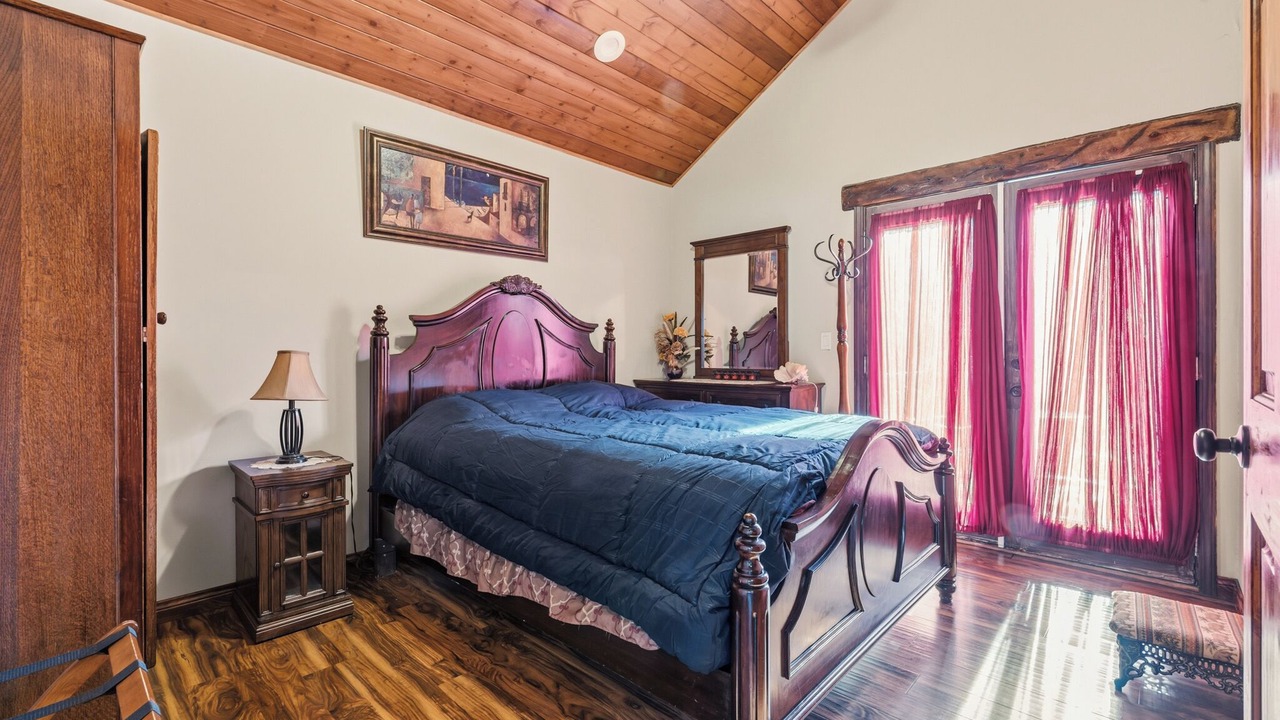 Photo of Bedroom in Fair Oaks