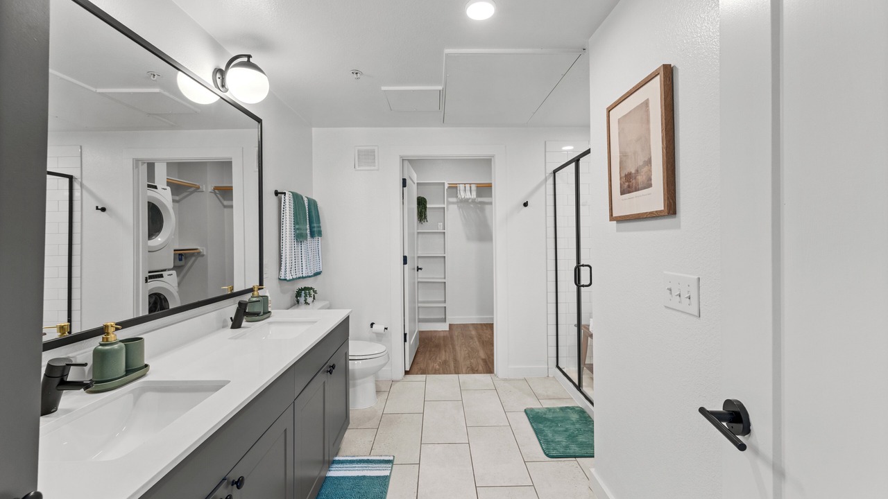 Photo of Bathroom in West Dallas