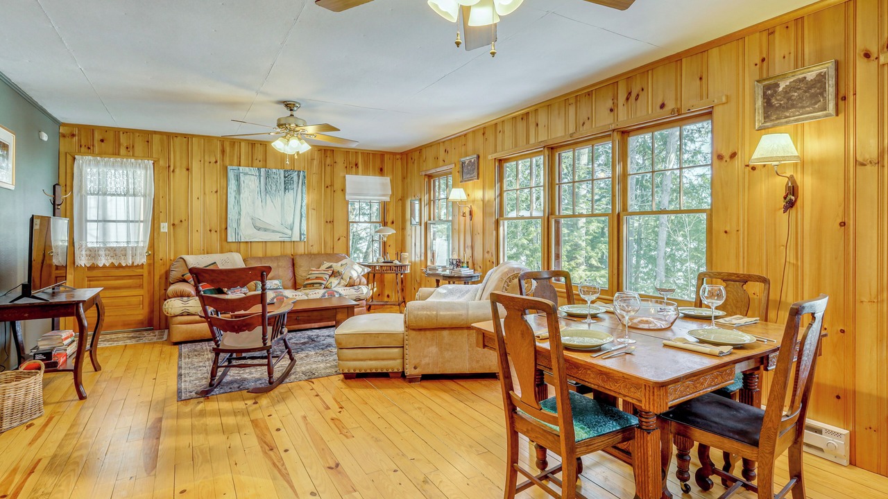 Photo of Livingroom in Chestertown