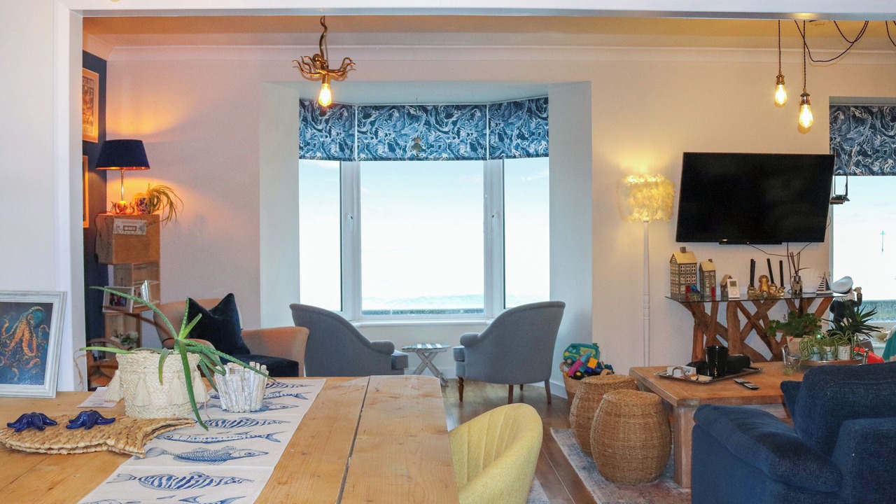 Photo of Others in Borth