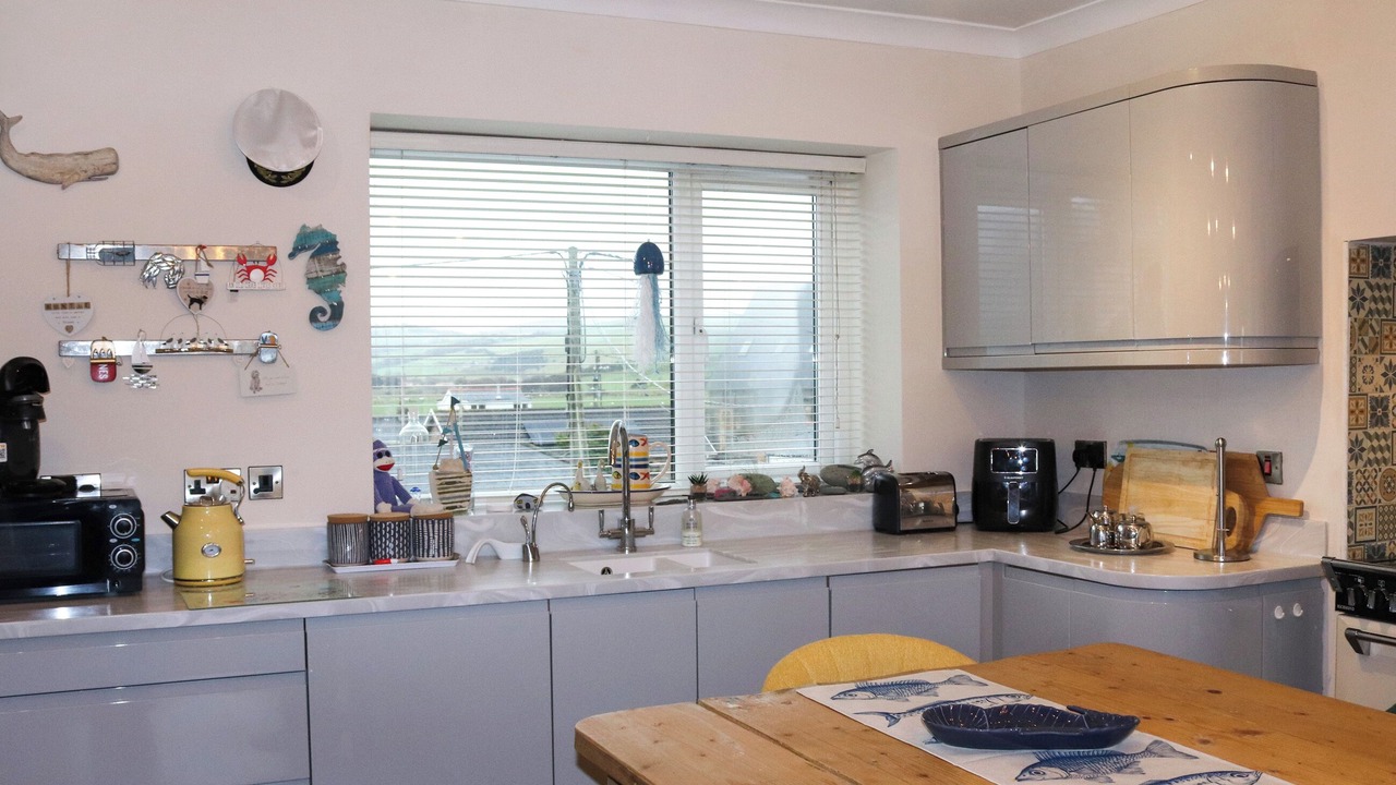 Photo of Others in Borth