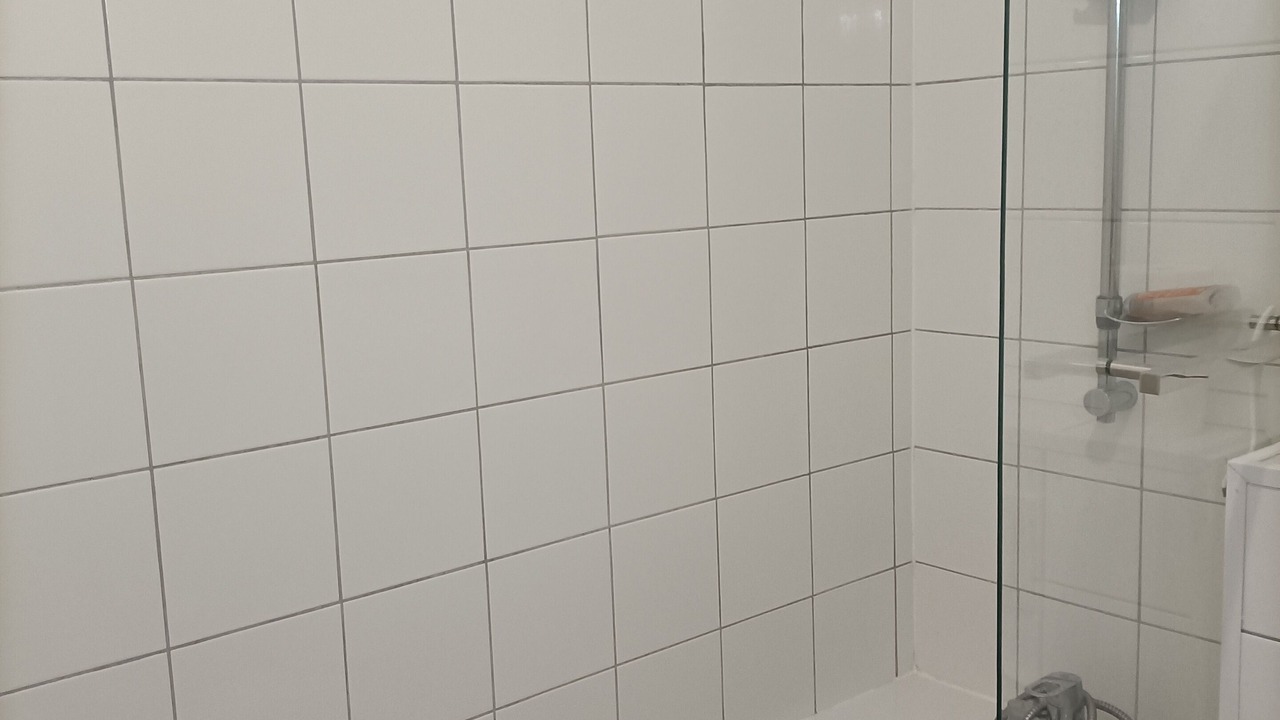 Photo of Bathroom in Guise