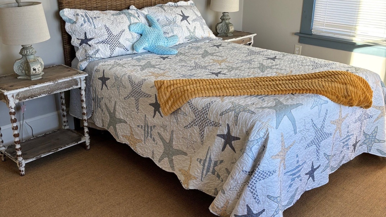 Photo of Bedroom in Clinton