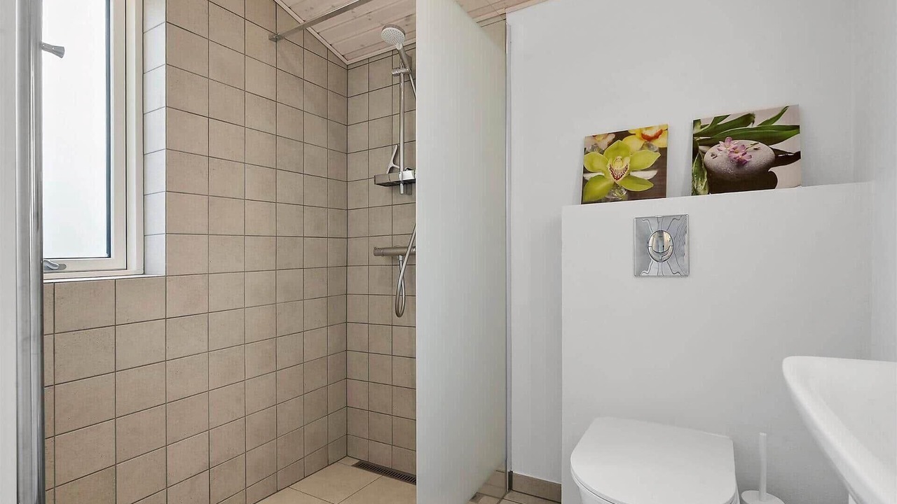 Photo of Bathroom in Havneby