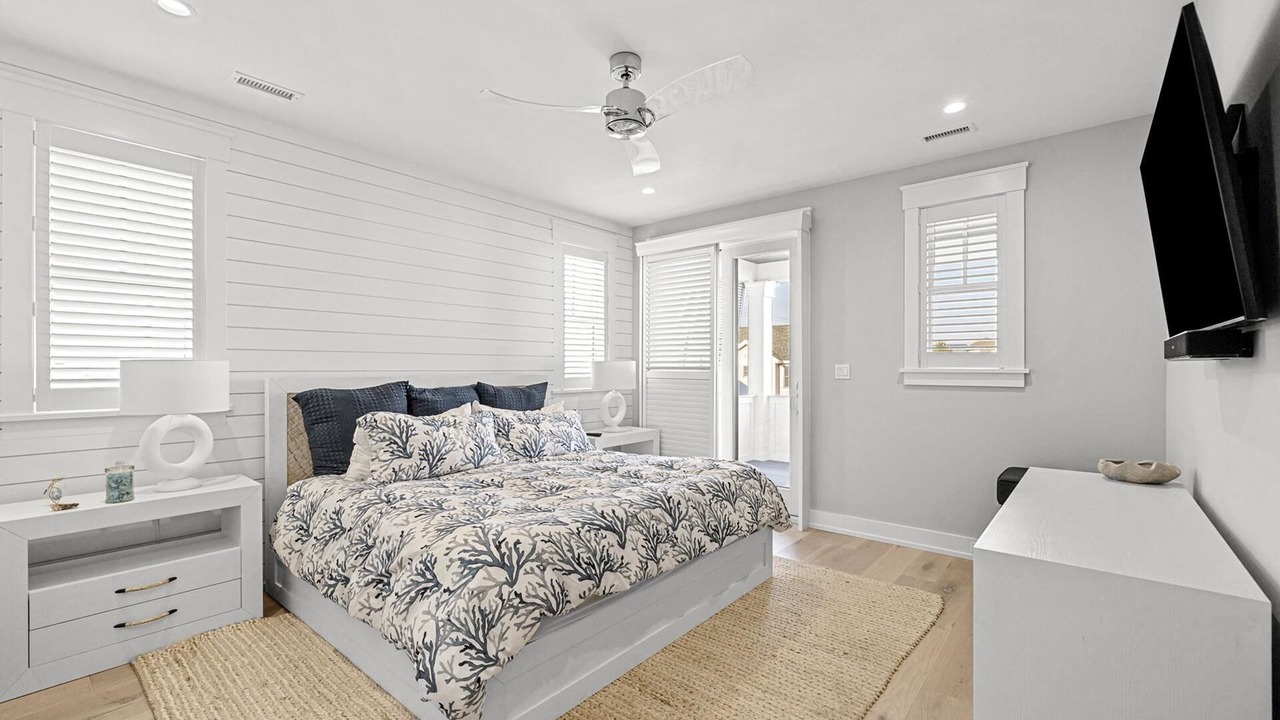 Photo of Bedroom in Avalon