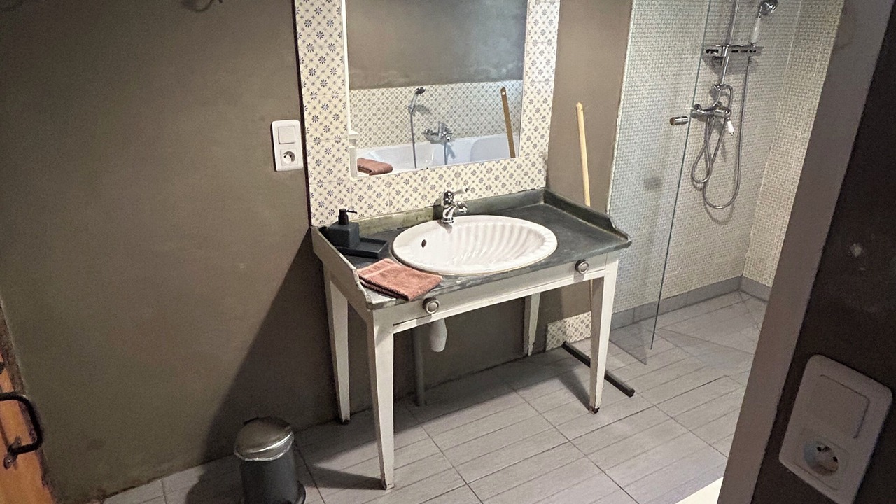 Photo of Bathroom in Sabres