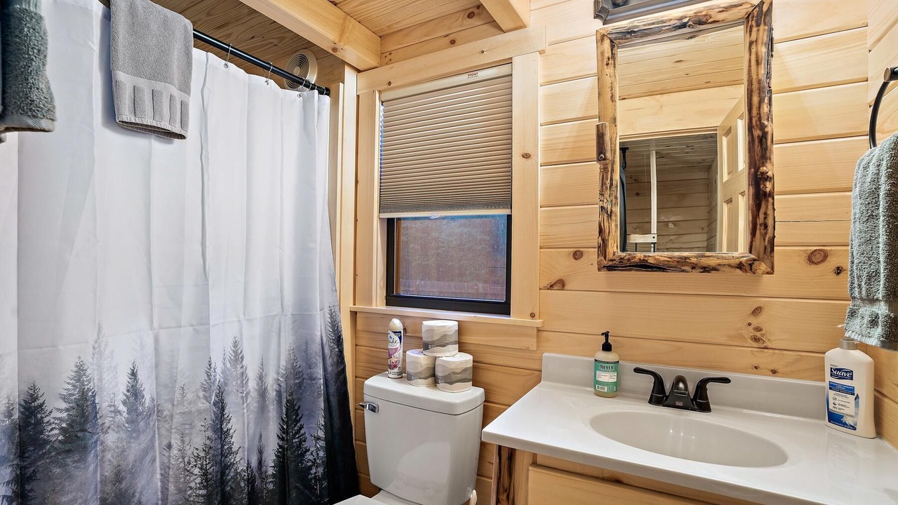 Photo of Bathroom in Paradise Estates