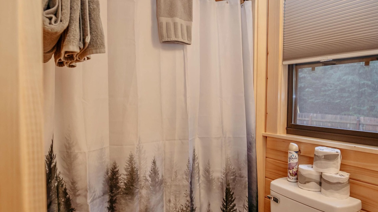 Photo of Bathroom in Paradise Estates