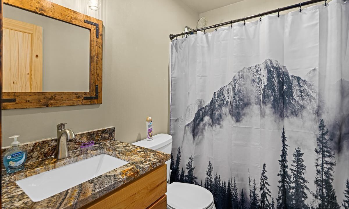 Photo of Bathroom in Paradise Estates