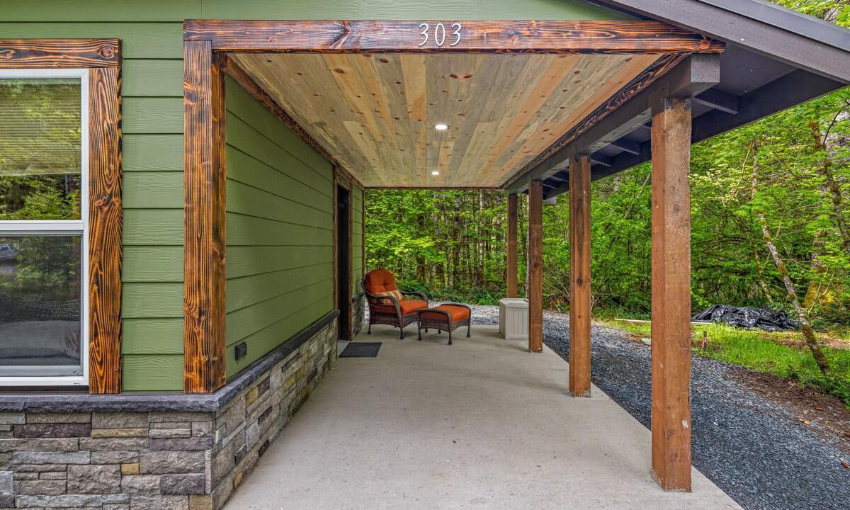 Photo of Patio Balcony in Paradise Estates