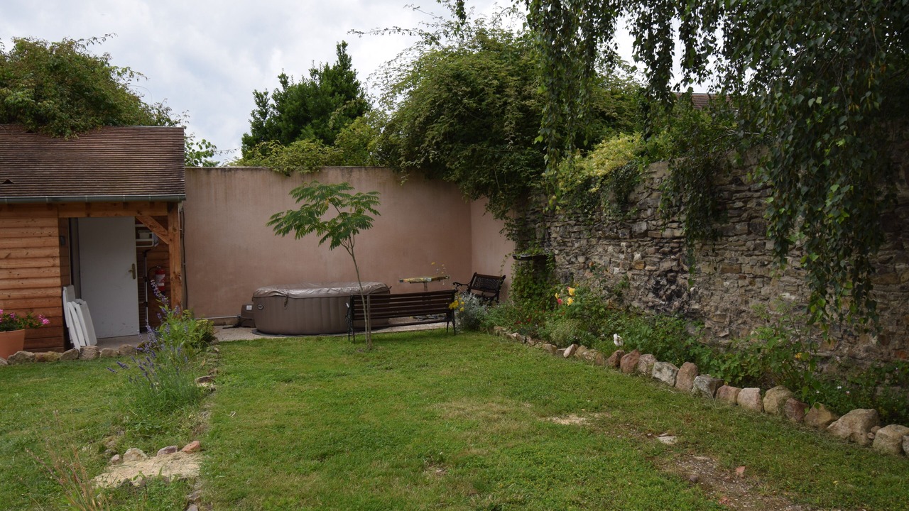 Photo of Outdoor in Souvigny