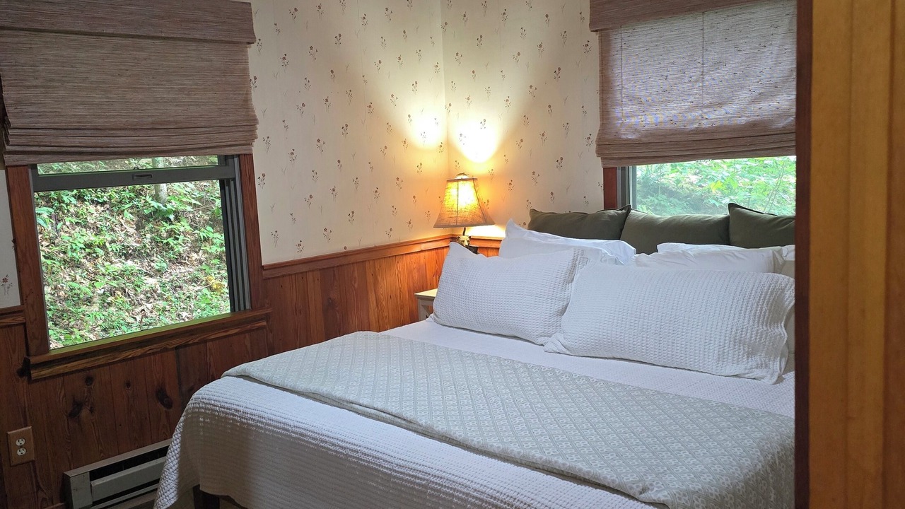 Photo of Bedroom in Cattail Creek