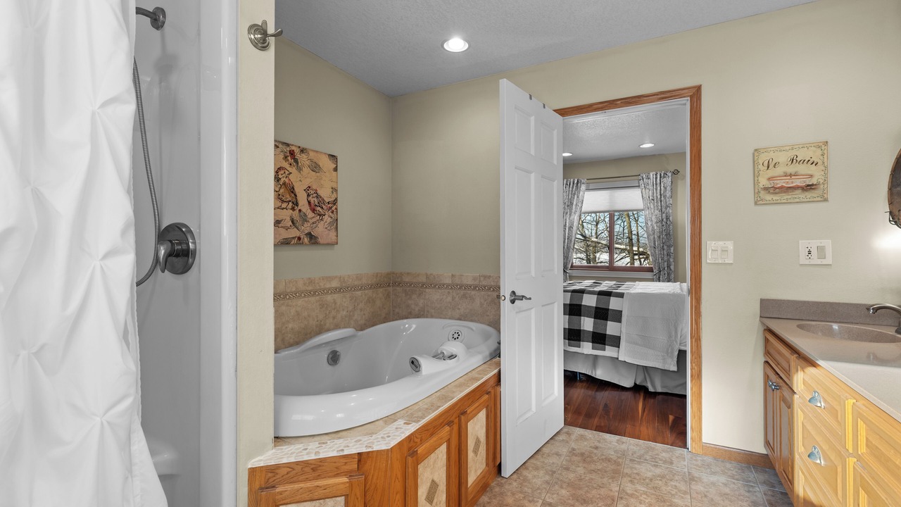 Photo of Bathroom in Fifty Lakes