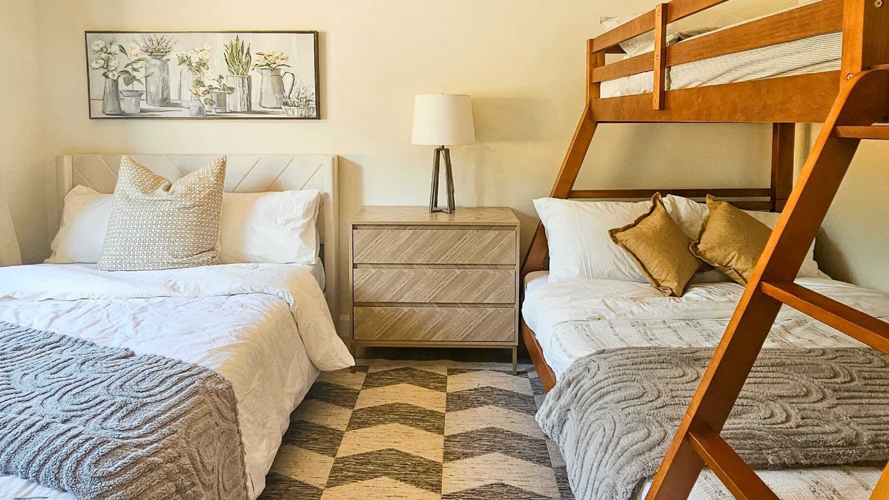 Photo of Bedroom in Mansfield-et-Pontefract