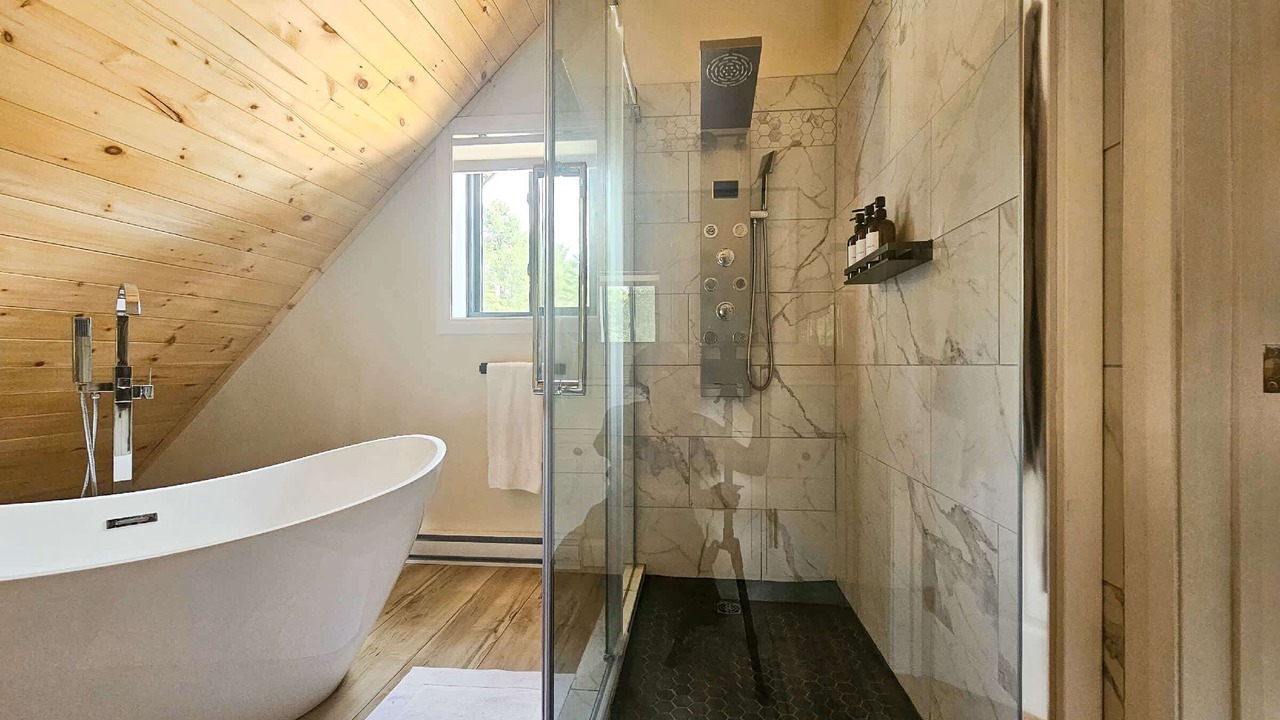Photo of Bathroom in Mansfield-et-Pontefract