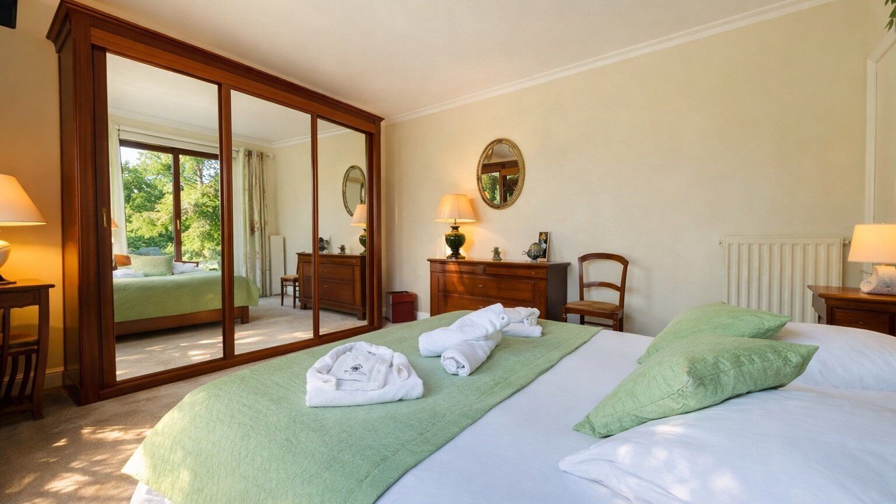 Photo of Bedroom in Poce-sur-Cisse