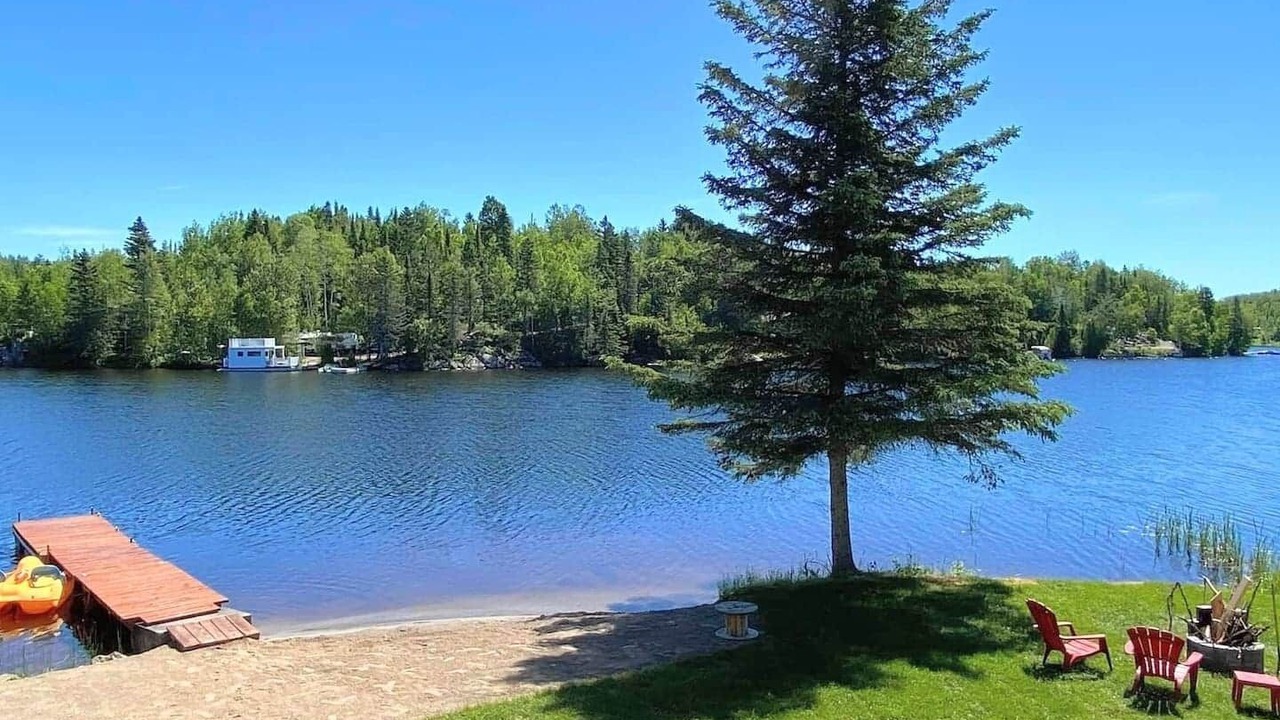 Photo of Outdoor in Larouche