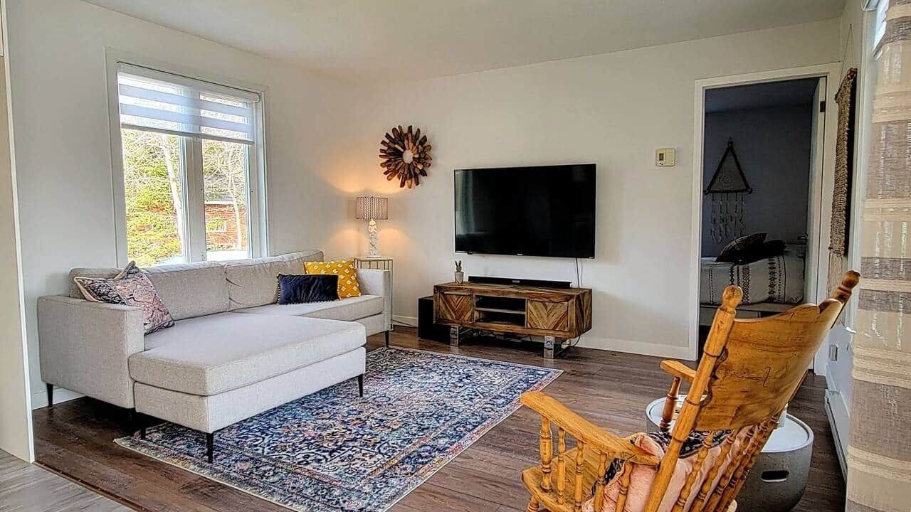 Photo of Livingroom in Larouche