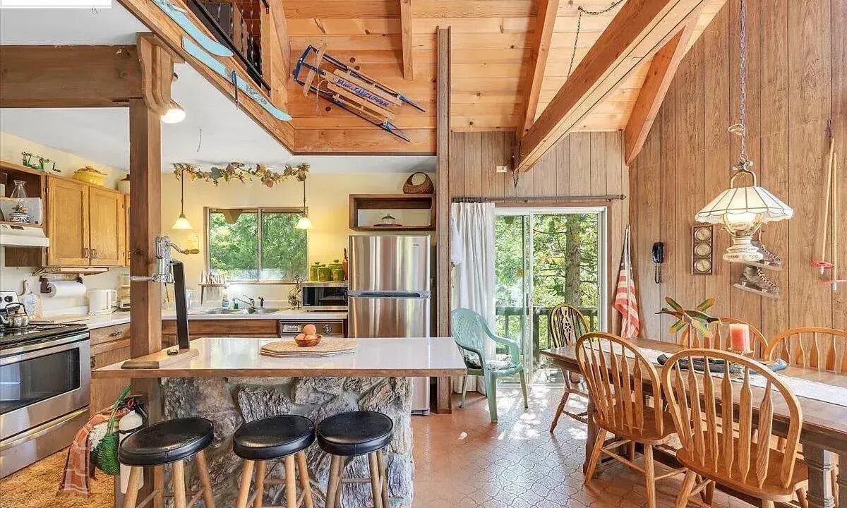 Photo of Kitchen in Strawberry