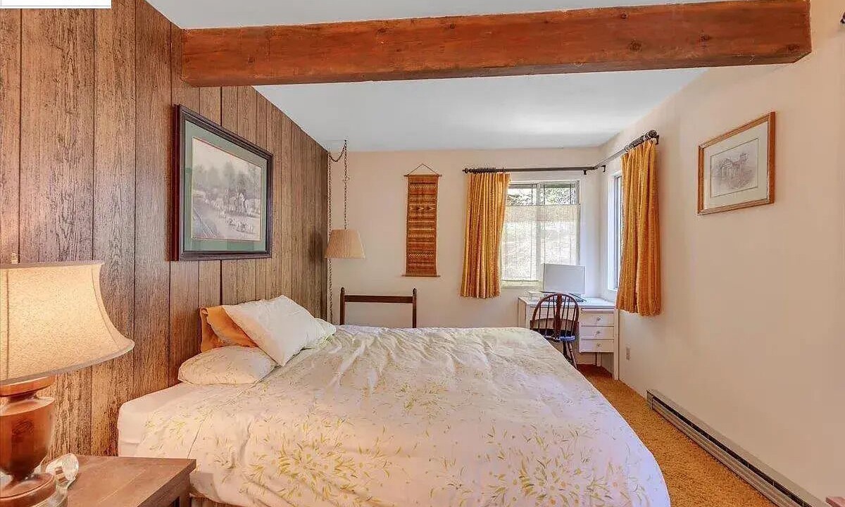Photo of Bedroom in Strawberry