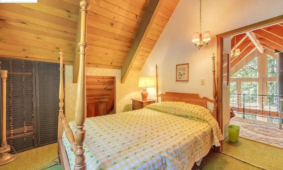 Photo of Bedroom in Strawberry