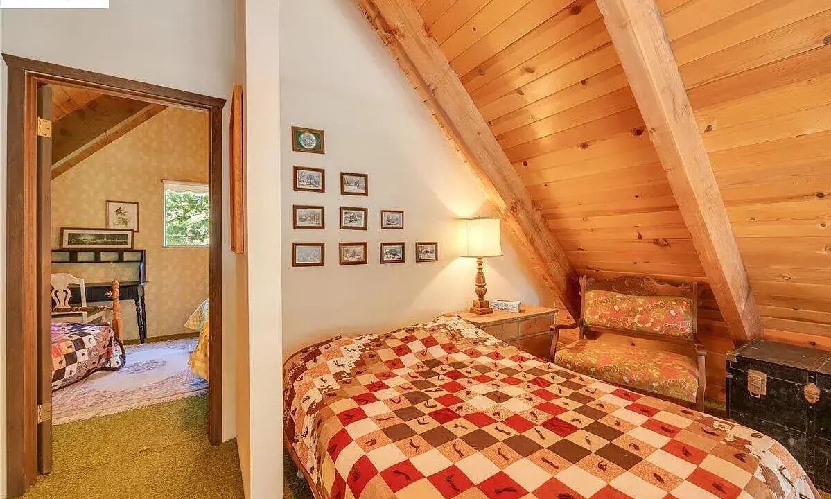 Photo of Bedroom in Strawberry