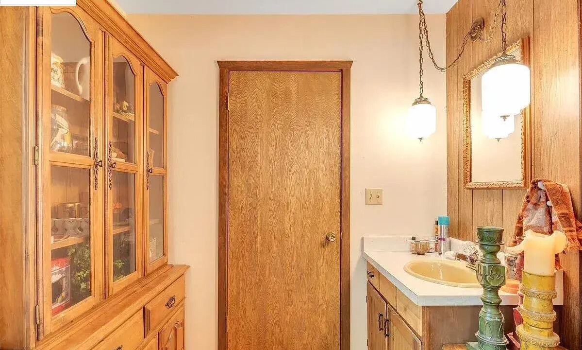 Photo of Bathroom in Strawberry