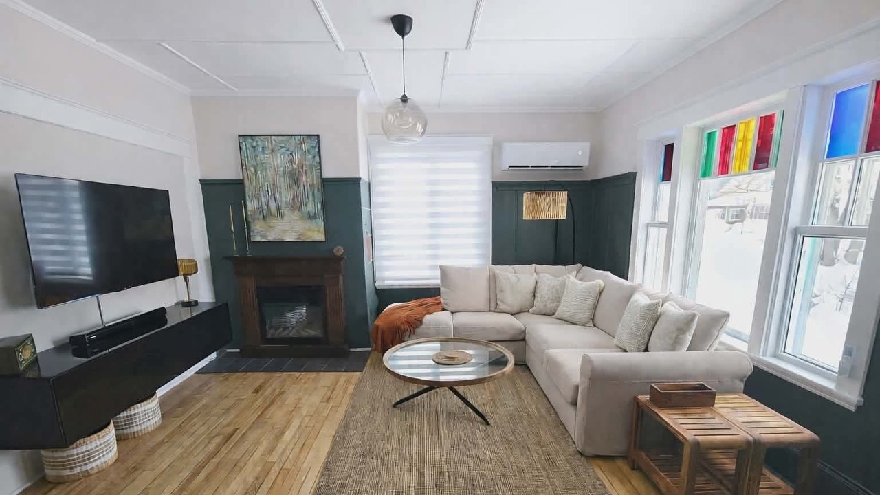 Photo of Livingroom in Scotstown