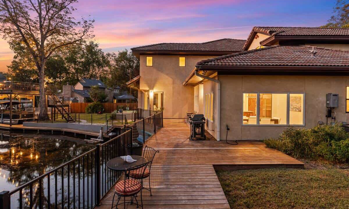 Photo of Outdoor in Rivercrest