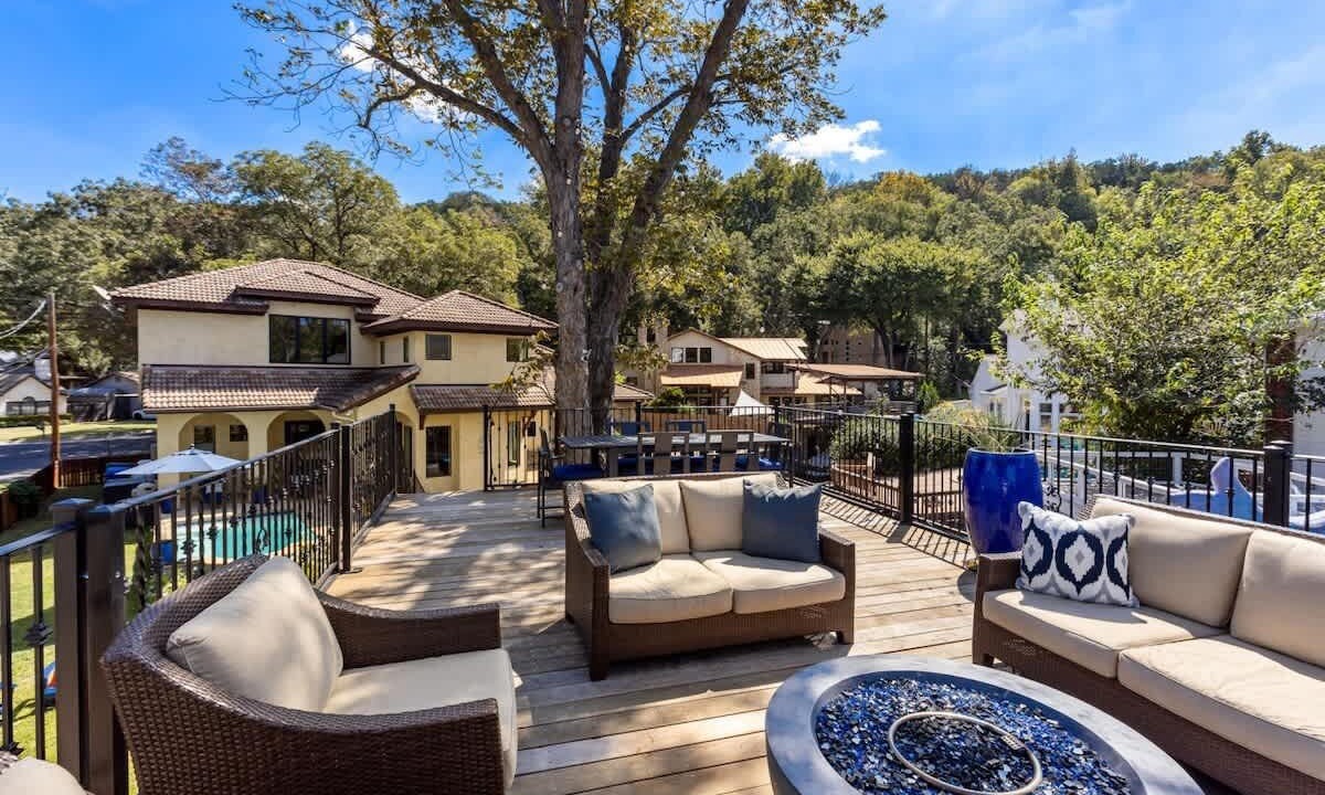 Photo of Outdoor in Rivercrest