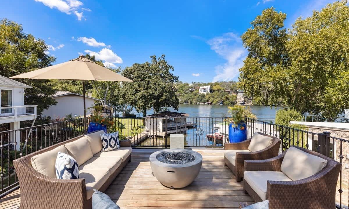 Photo of Outdoor in Rivercrest