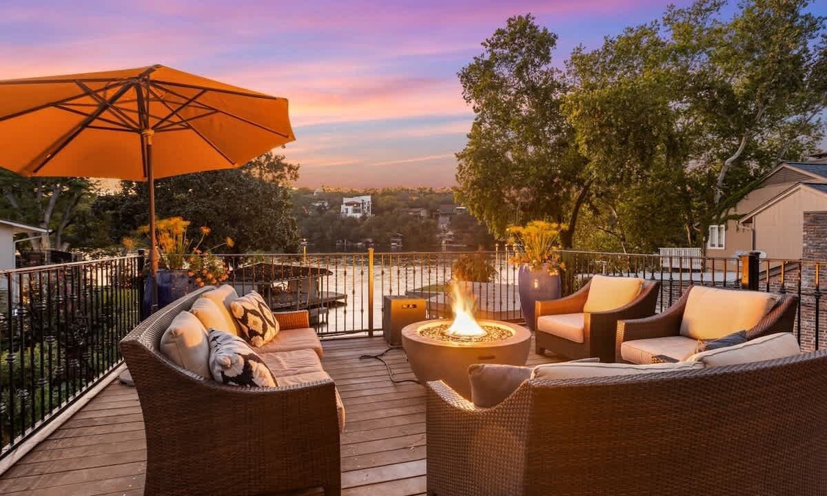 Photo of Outdoor in Rivercrest
