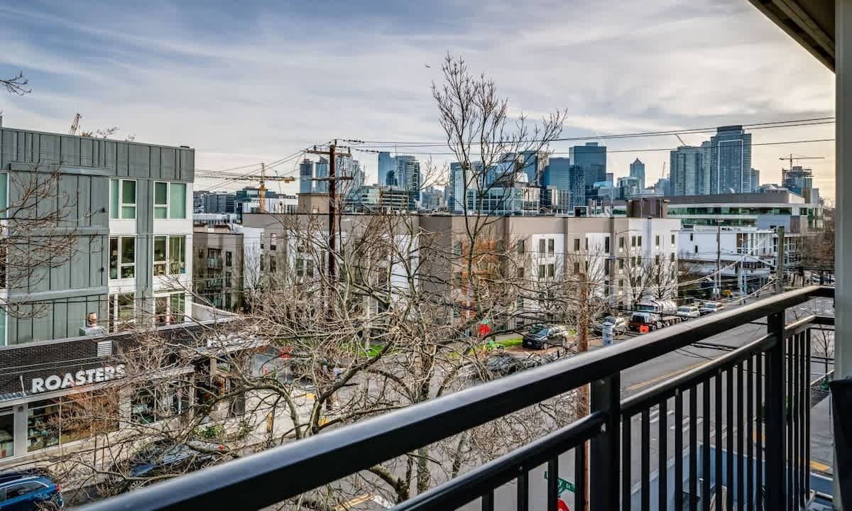Photo of Others in Lower Queen Anne