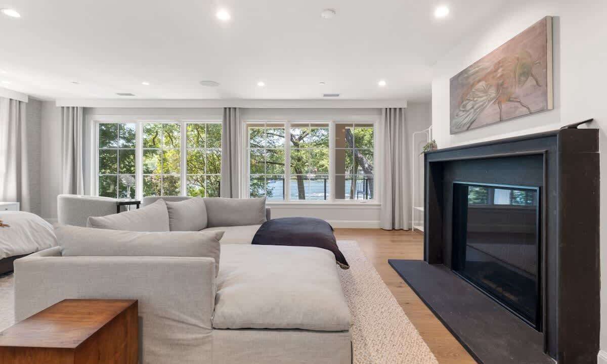 Photo of Livingroom in Rivercrest