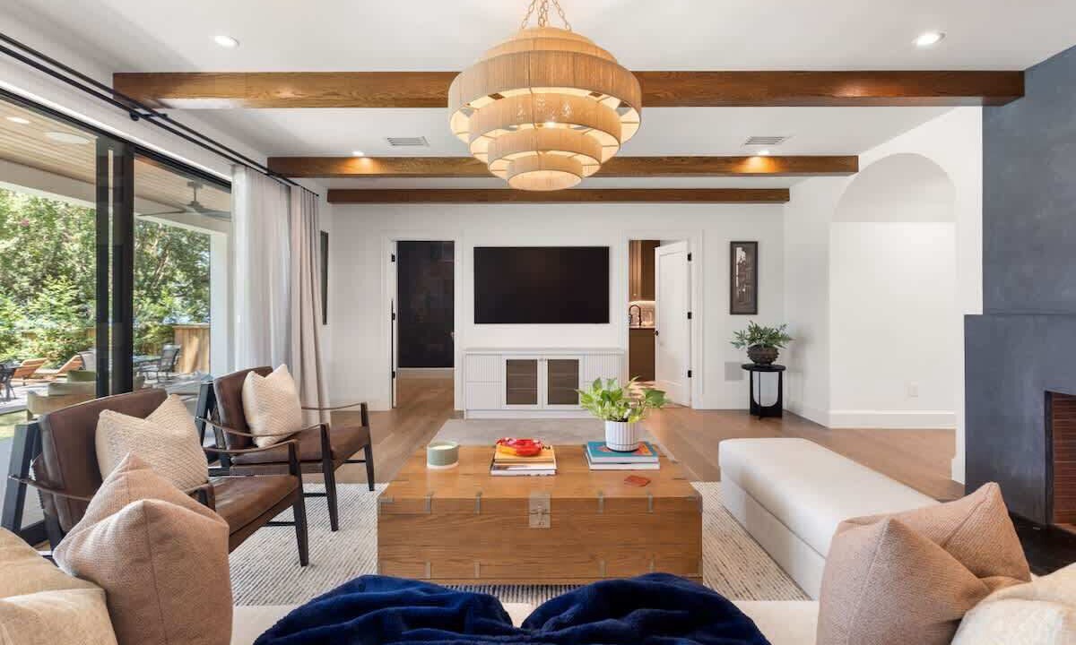 Photo of Livingroom in Rivercrest