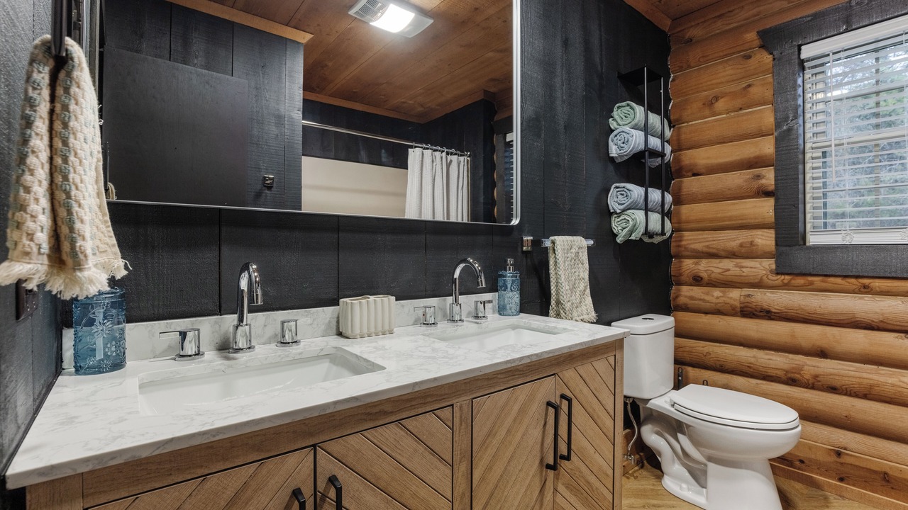 Photo of Bathroom in Lake Lure