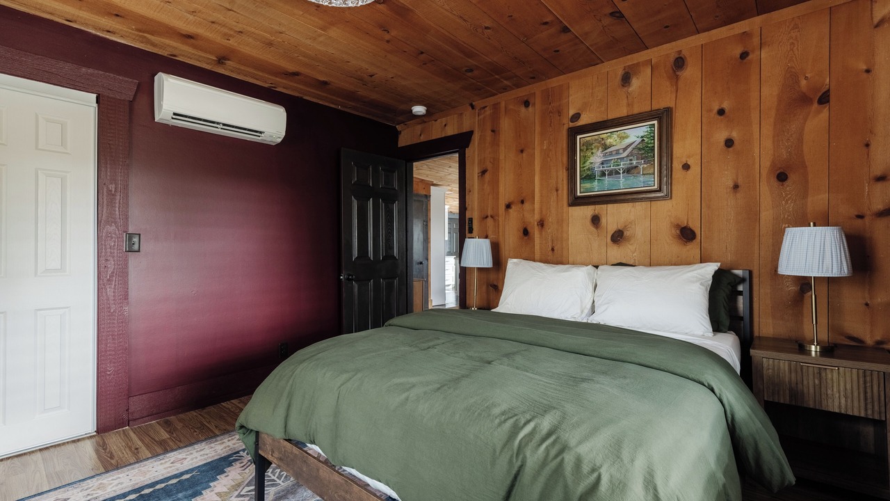 Photo of Bedroom in Lake Lure