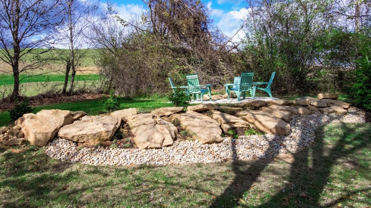 Photo of Outdoor in Old Washington