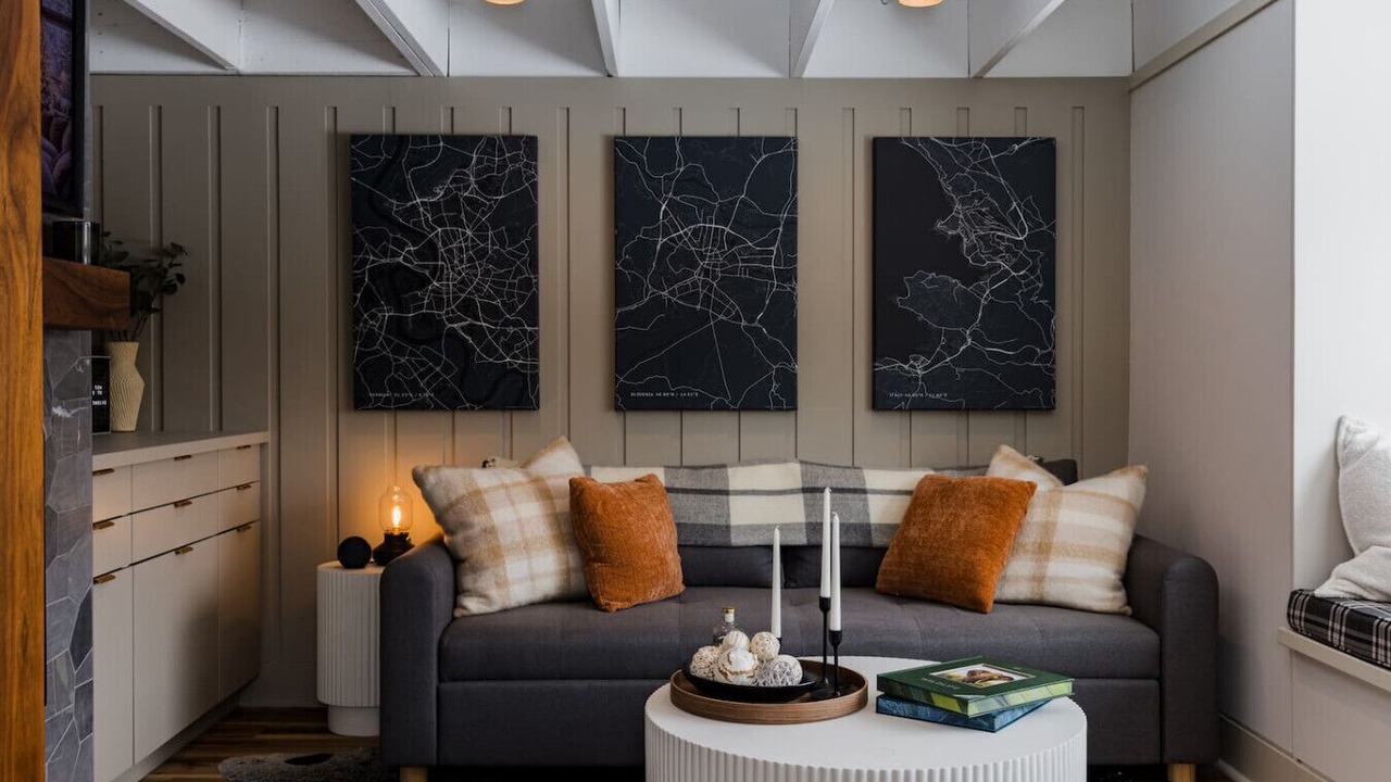 Photo of Livingroom in Old Washington