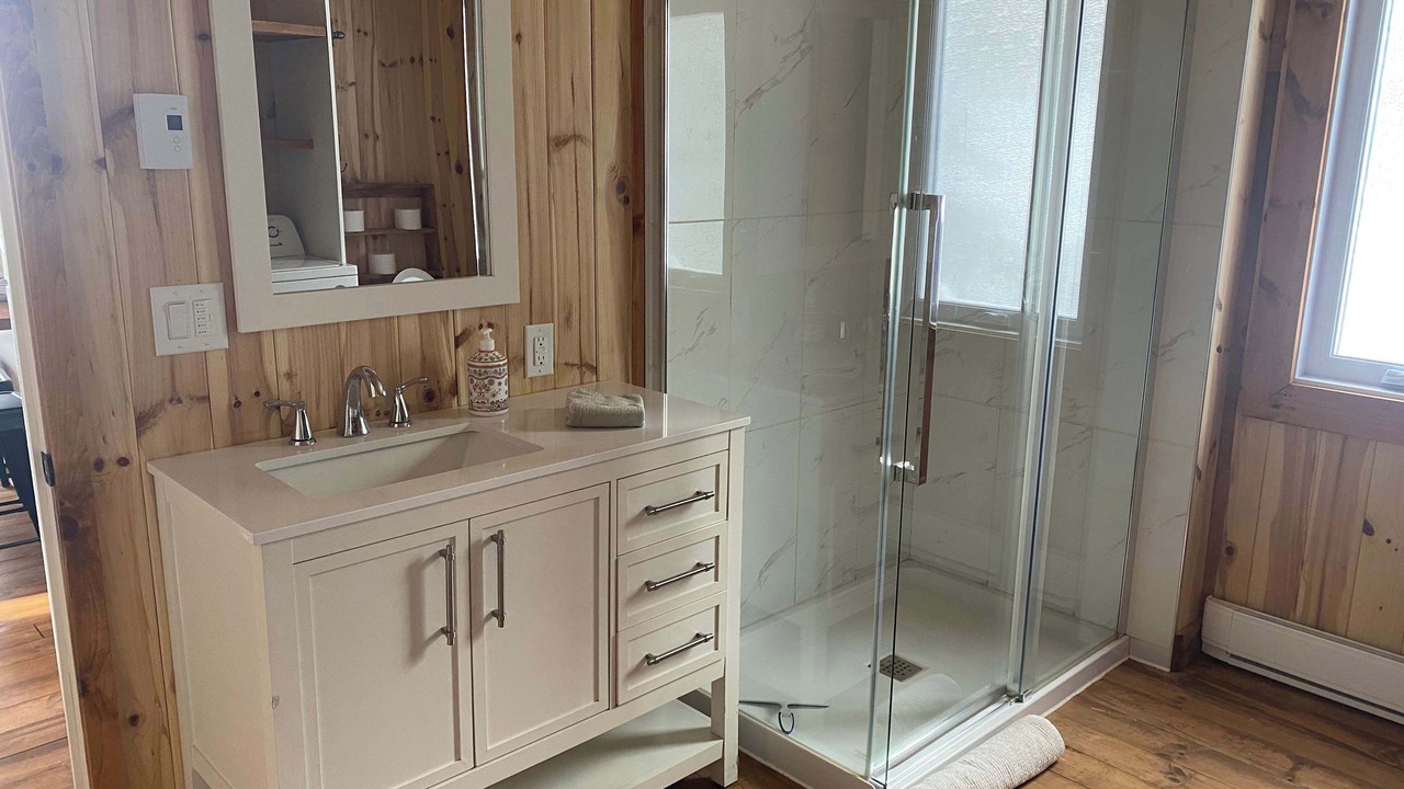 Photo of Bathroom in Notre-Dame-Des-Bois