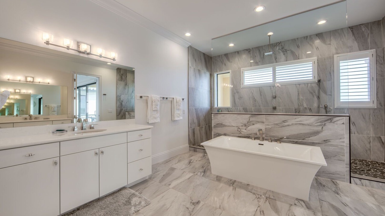 Photo of Bathroom in Mid Island