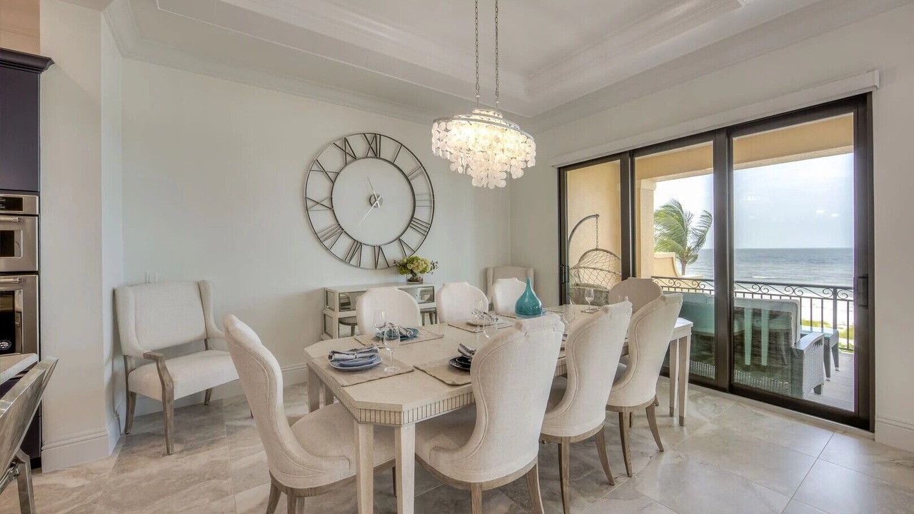 Photo of Bedroom in Mid Island