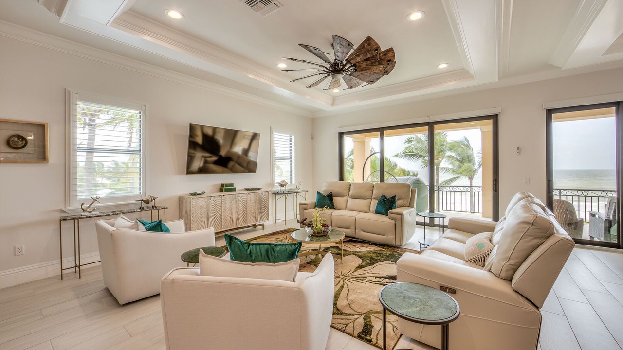 Photo of Bedroom in Mid Island