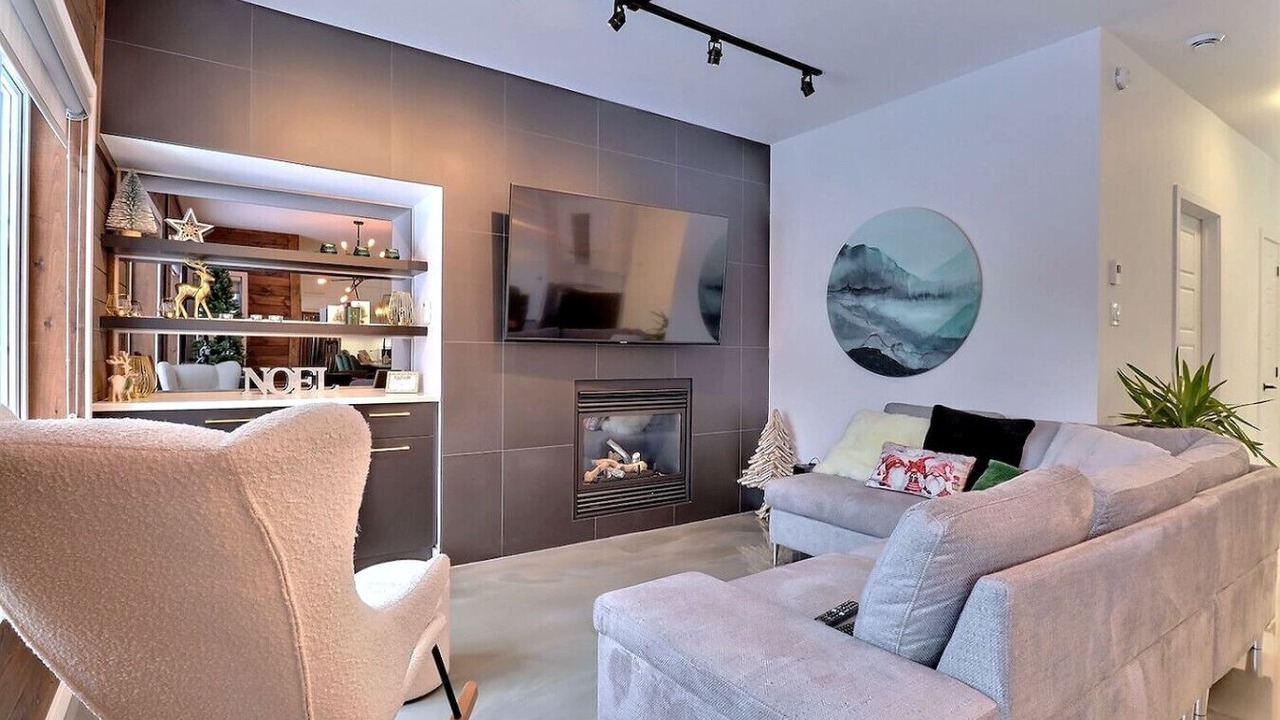 Photo of Livingroom in Saint-David-de-Falardeau