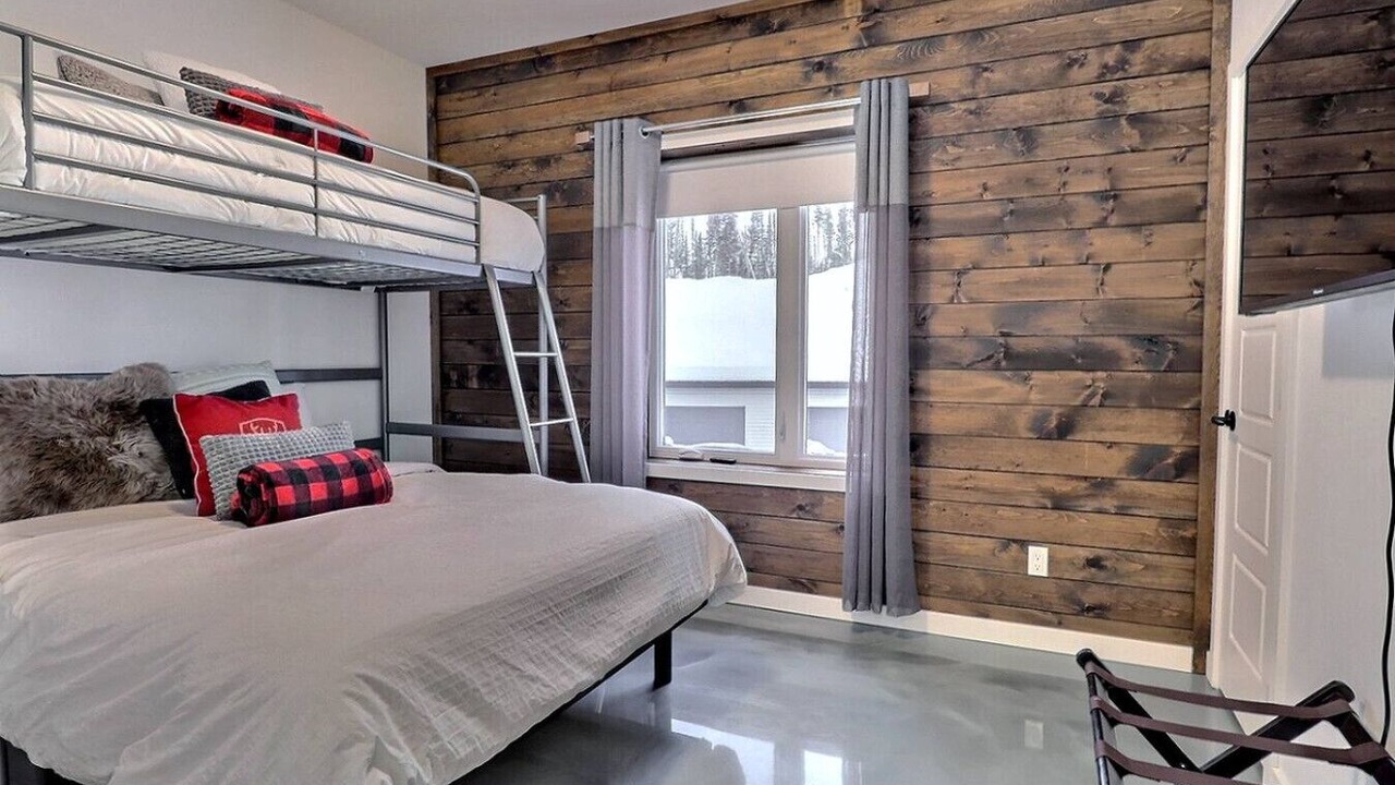 Photo of Bedroom in Saint-David-de-Falardeau