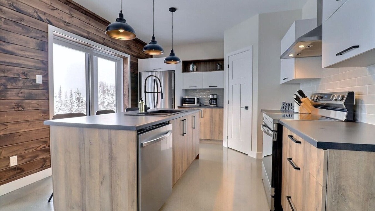 Photo of Kitchen in Saint-David-de-Falardeau
