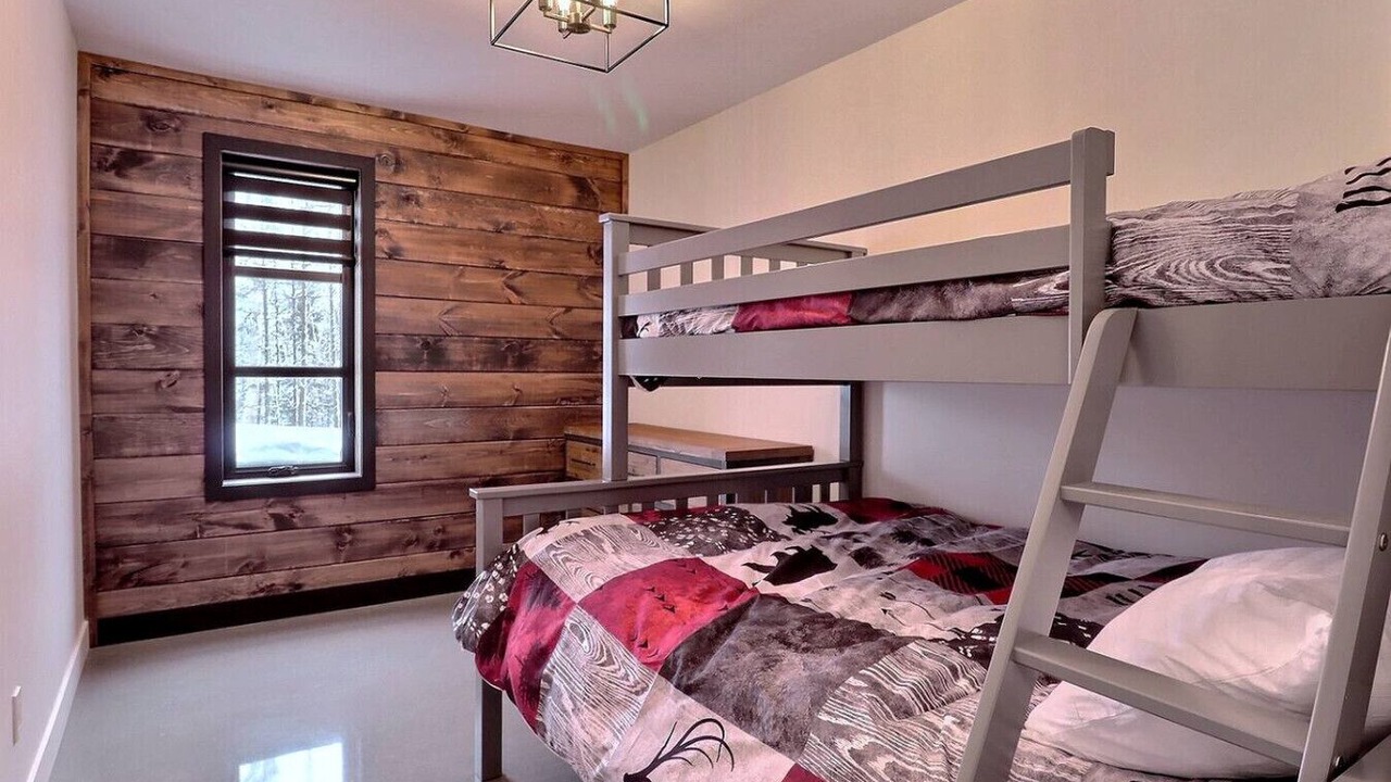 Photo of Bedroom in Saint-David-de-Falardeau