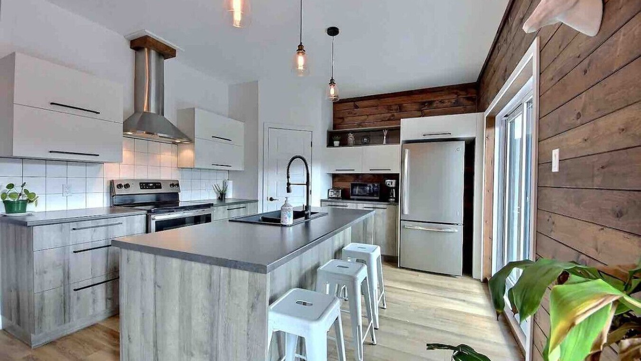 Photo of Kitchen in Saint-David-de-Falardeau