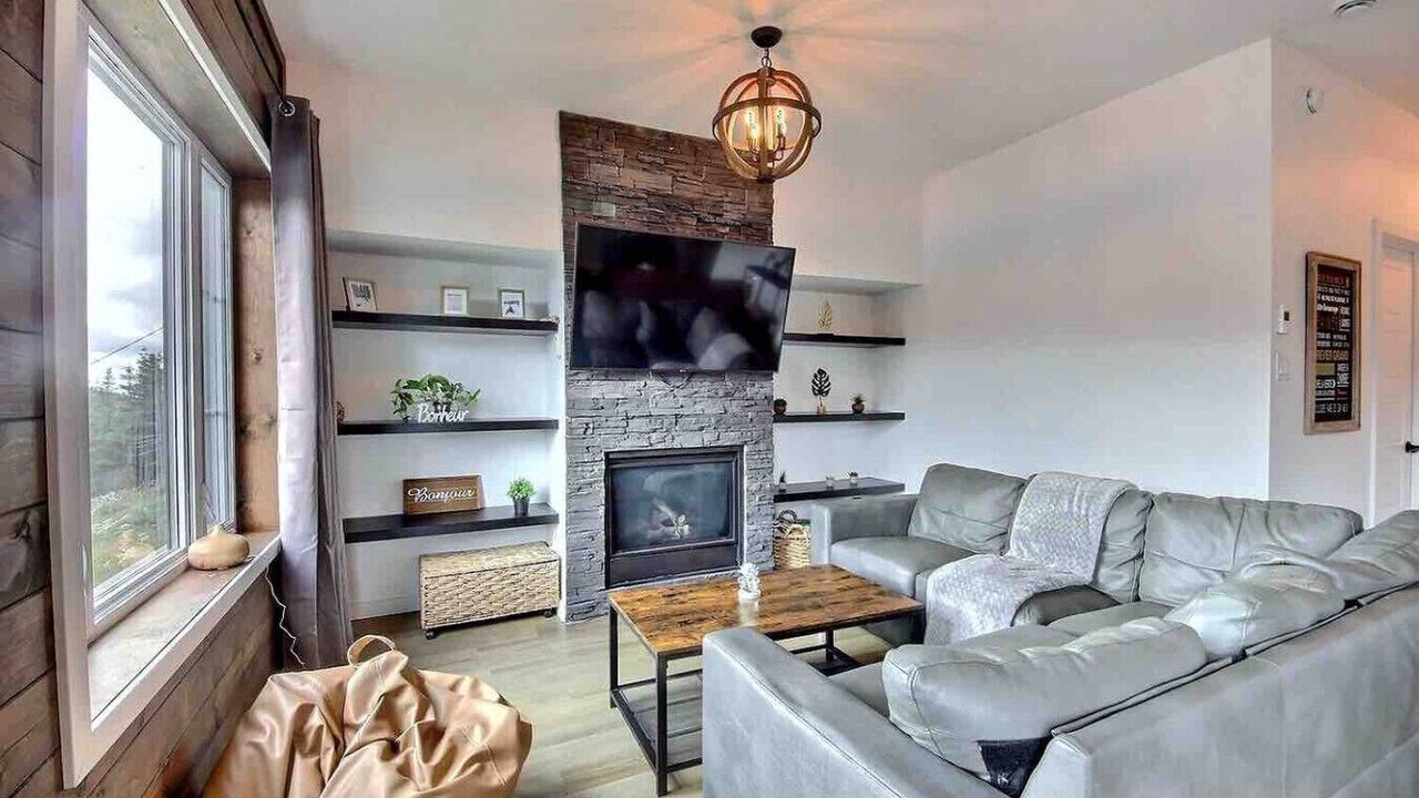 Photo of Livingroom in Saint-David-de-Falardeau