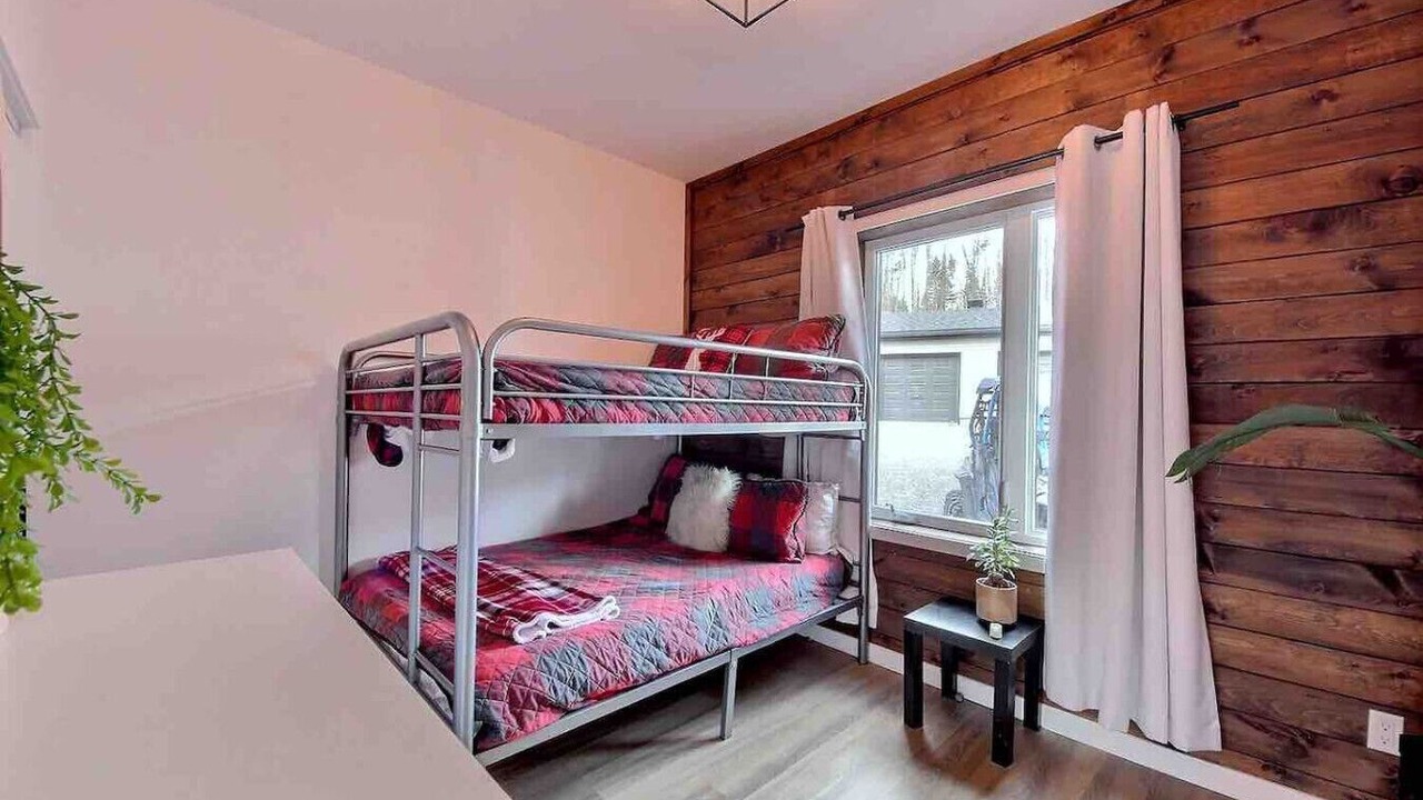 Photo of Bedroom in Saint-David-de-Falardeau